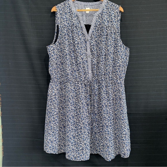 GAP Dresses & Skirts - Gap womens blue floral sleeveless drawstring waist dress v neck size XXL